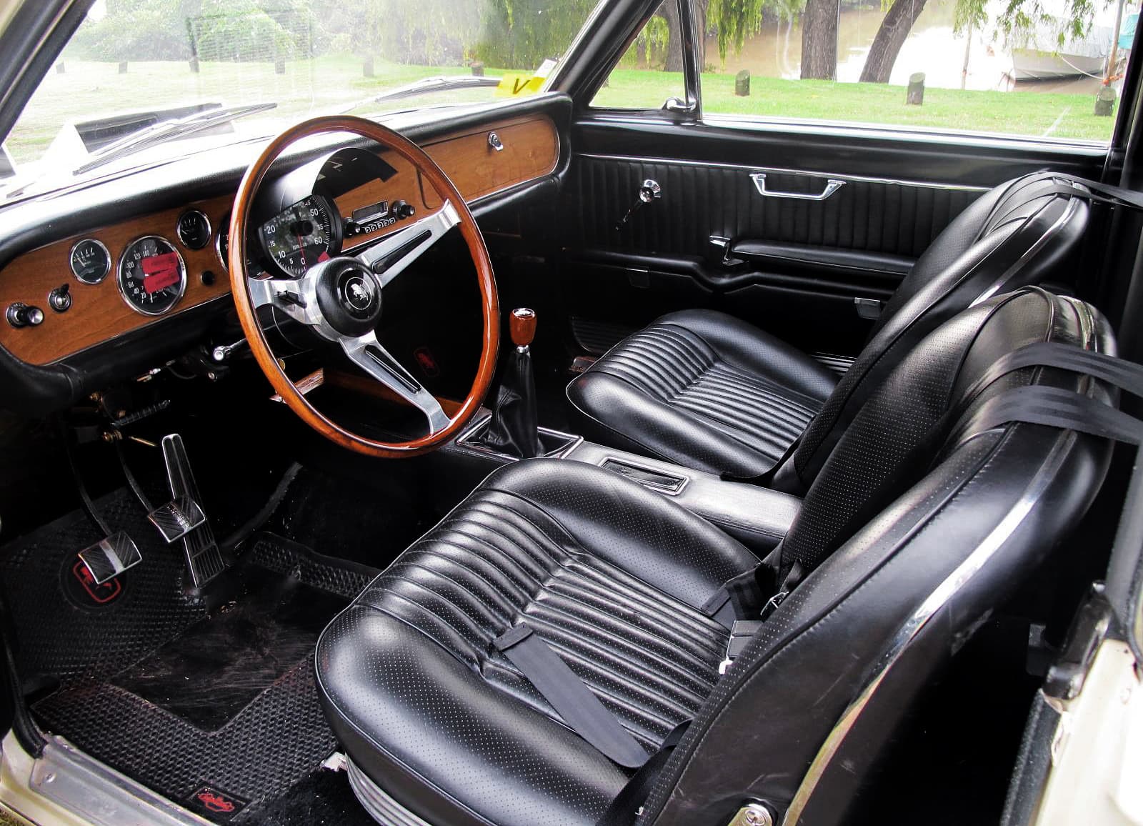 IKA Torino 380W, detalle